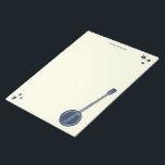 Skrivpapper för Personlig av marin blå banjo Anteckningsblock<br><div class="desc">Det här skrivpapperet eller anteckningsblocket innehåller en illustration av en banjo i marinblått med matchande marinblå stjärnaccenter som ställs mot en bakgrund av en krämfärgad färgad. Du kan anpassa den här plattan med ett namn eller annat meddelande överst.</div>