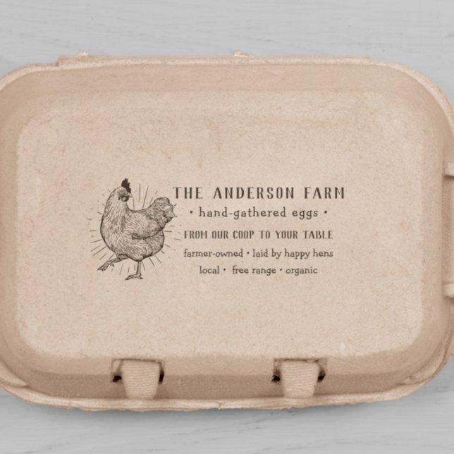 Skrivtyp för Rustic Chicken & Hand | Färska ägg Självfärgande Stämpel (Rubber Stamp Mock-up)
