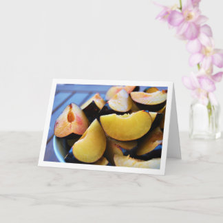 Skrot av skivad plommon kort