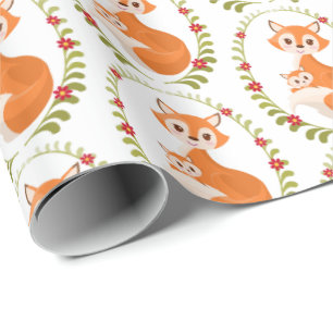 Skrot av träfox i mamma och pojke presentpapper