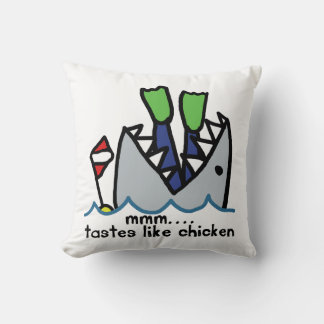 Skuba Tastes Chicken Shark Kudde