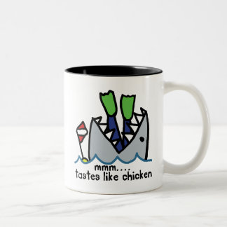 Skuba Tastes Chicken Shark Två-Tonad Mugg