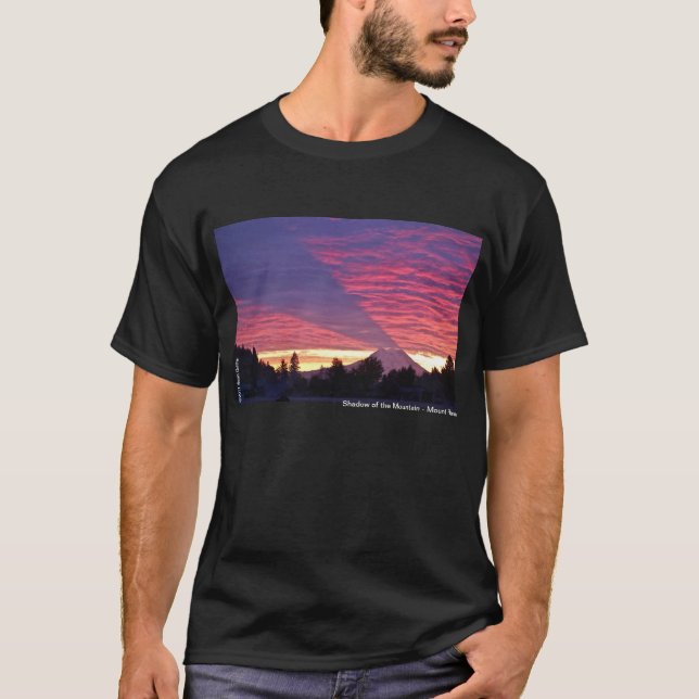 Skugga av berg - Mount Rainier Tee (Framsida)