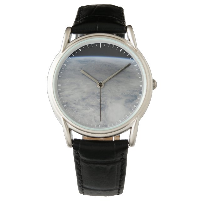 Skugga av Måne-kusten på norra Stilla havet. Armbandsur (Framsida)