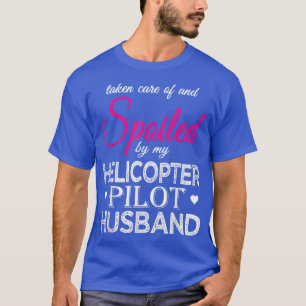 Skuggad av min Helicopter Pilot Make Funny Pilot T Shirt