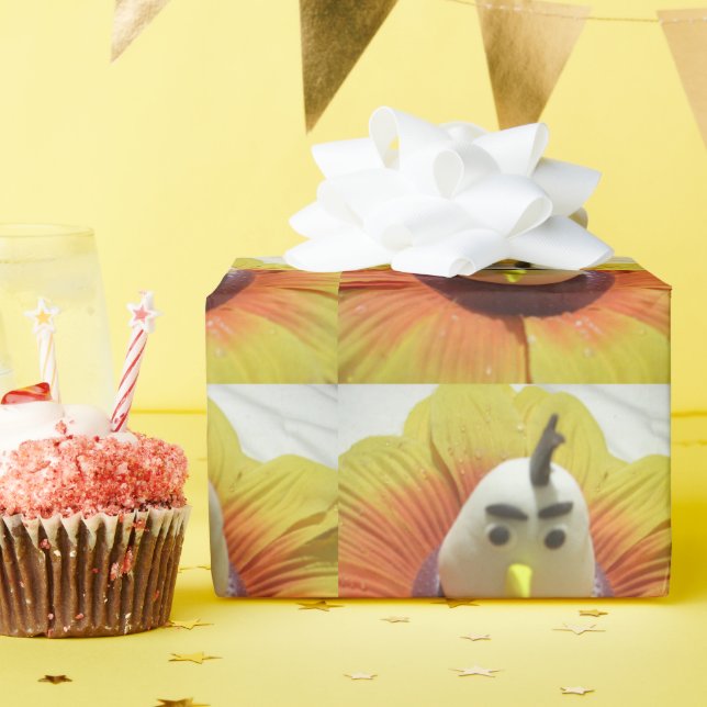 Skuldad fågel i solroskonst presentpapper (Födelsedagsfest)