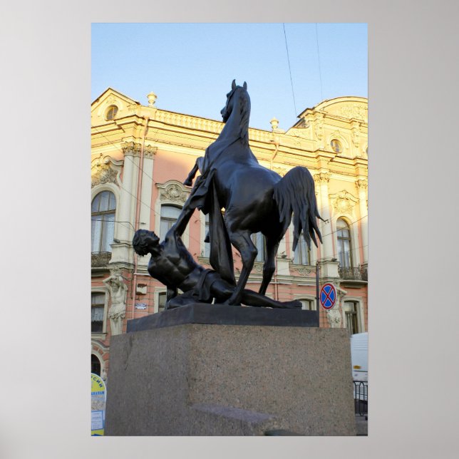 Skuldar bron i Anichkov i Sankt Petersburg Poster (Framsidan)