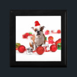 Skuldhund julklapp Ornament Red Santa Hat Minnesask<br><div class="desc">Cute Bulldog bar jultomten med julklapp och prydnadsföremål.</div>