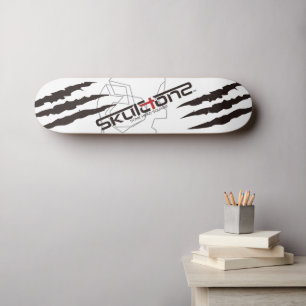 SKULETONS BHQ NO1 MINI SKATEBOARD BRÄDA 18,5 CM