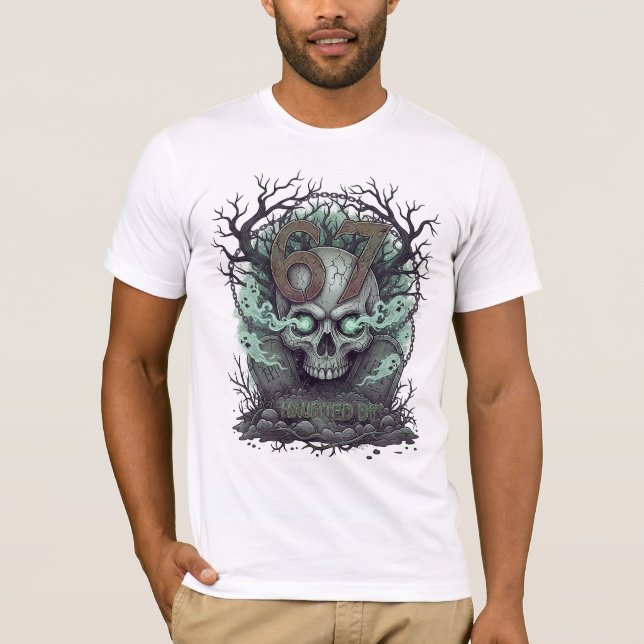 Skull 67 i Twilight Graveyard T Shirt (Framsida)