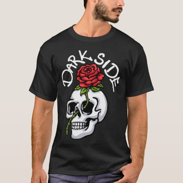 Skull and Red Rose streetwear T Shirt (Framsida)