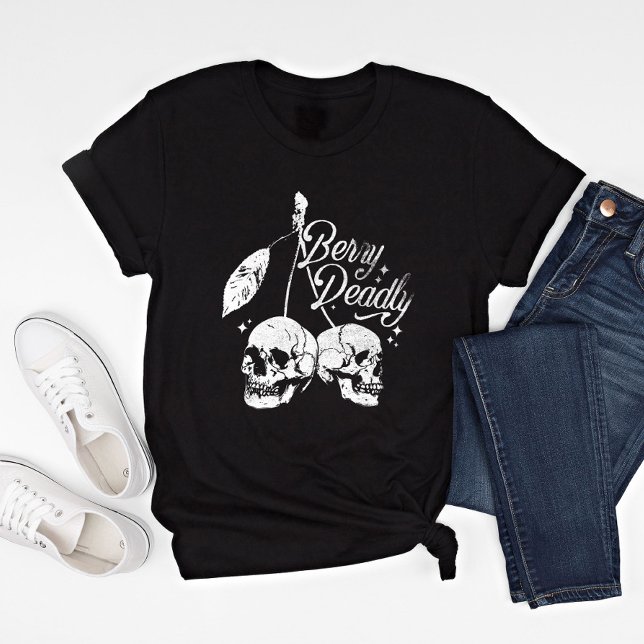 Skull Cherry Spooky och Sweet Gothic Halloween T Shirt (Skapare uppladdad)