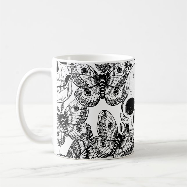 Skull, fjärilar: handdragen vintage mönster kaffemugg (Vänster)