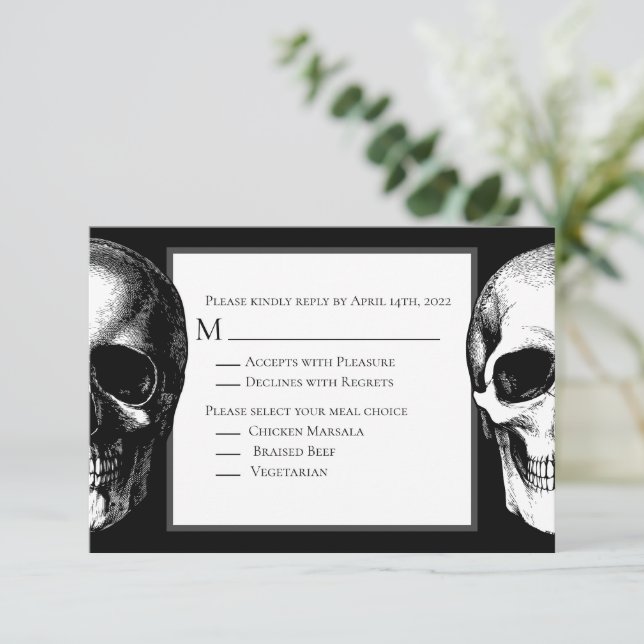 Skull Gothic Halloween Bröllop-svarskort Inbjudningar (Stående Fram)