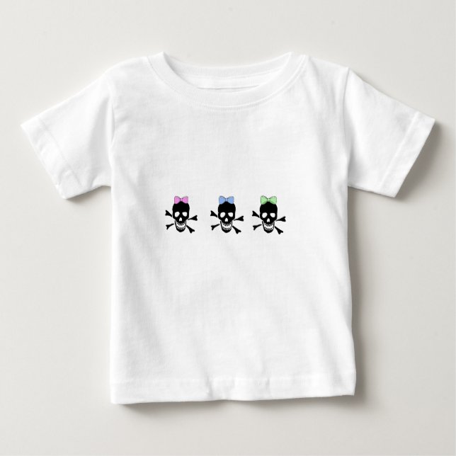 Skull & krökar tee shirt (Framsida)