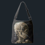 Skull med brinnande cigarett Van Gogh Goth Artwork Axelväska<br><div class="desc">Vincent van Gogh (holländska, 1853-1890) Skull på en Skeleton med Burning Cigarette, 1885-86, Oil on canvas Unframed: 32 cm × 24, 5 cm (13 x 9, 6 tum) Tidigt arbete av Vincent van Gogh. Denna lilla målning är en del av den permanenta samlingen av Van Gogh-museet i Amsterdam. Det var...</div>