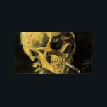 Skull med Burning Cigarette av Vincent van Gogh Adressetikett<br><div class="desc">Skull med Burning Cigarette av Vincent van Gogh är en vintage bra konst post impressionism fortfarande livmålning. En porträtt av humant skelettrökning. Underbar använda för antirökprodukter. Rökning av dödor på 1 000-talet varje år hjälper någon att sluta röka idag. Underbar image för Halloween eller Día de los Muertos, Day of...</div>