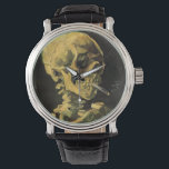 Skull med Burning Cigarette av Vincent van Gogh Armbandsur<br><div class="desc">Skull med Burning Cigarette av Vincent van Gogh är en vintage bra konst post impressionism fortfarande livmålning. En porträtt av humant skelettrökning. Underbar använda för antirökprodukter. Rökning av dödor på 1 000-talet varje år hjälper någon att sluta röka idag. Underbar image för Halloween eller Día de los Muertos, Day of...</div>