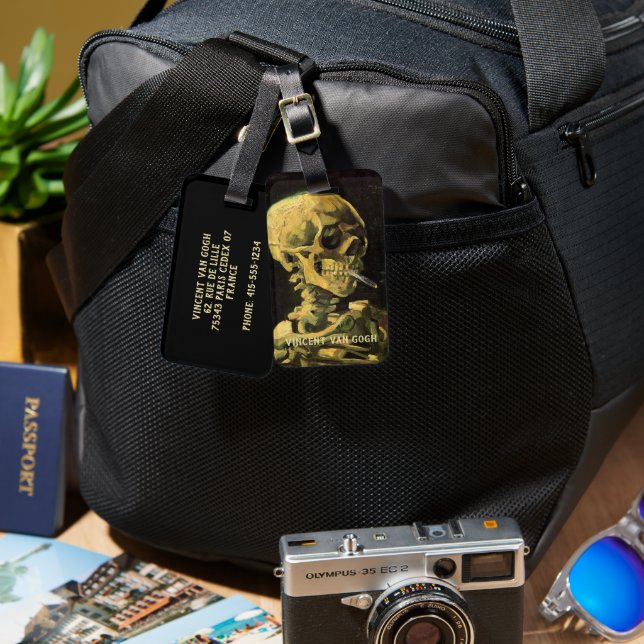 Skull med Burning Cigarette av Vincent van Gogh Bagagebricka (Fram & Baksida)
