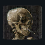 Skull med Burning Cigarette Vincent van Gogh Art<br><div class="desc">Vincent van Gogh (holländska, 1853-1890) Skull på en Skeleton med Burning Cigarette, 1885-86, Oil on canvas Unframed: 32 cm × 24, 5 cm (13 x 9, 6 tum) Tidigt arbete av Vincent van Gogh. Denna lilla målning är en del av den permanenta samlingen av Van Gogh-museet i Amsterdam. Det var...</div>