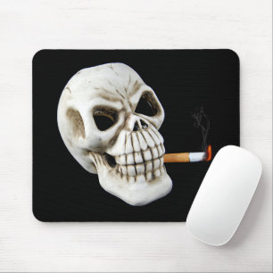 Skull med rökcigarett musmatta