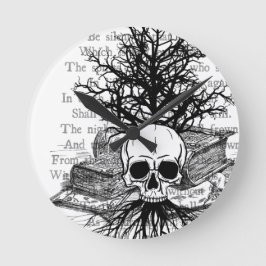 Skull och Bokar Rund Klocka