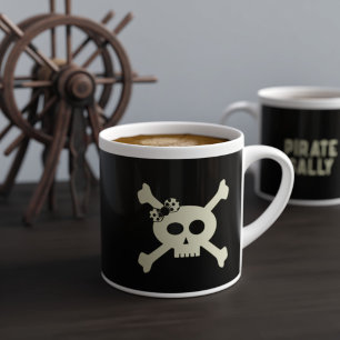 Skull och Crossbone Girl Pirat Namn Black Funny Espressomugg