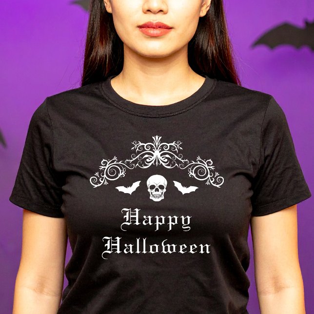 Skull och Fladdermus med Ornate Gräns Happy hallow T Shirt (Disclaimer: This image is a digital mockup.)