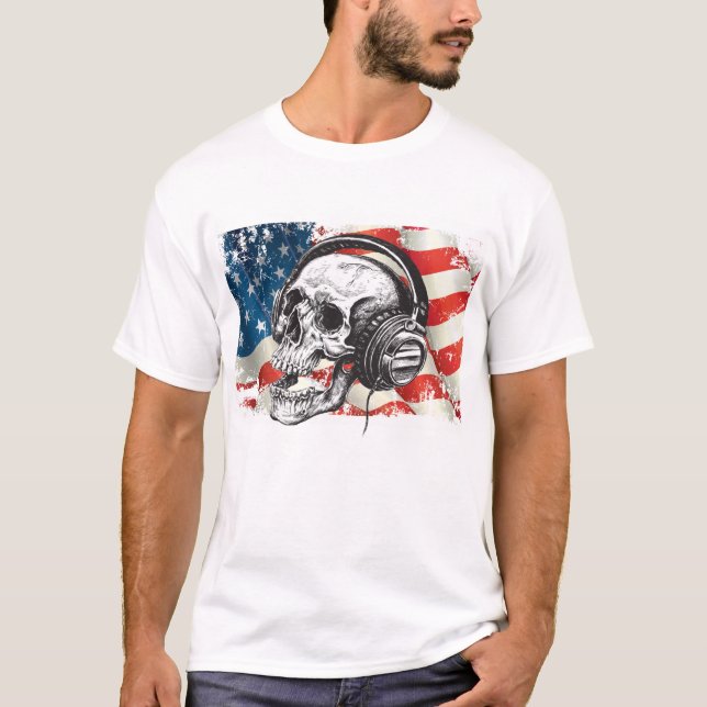 Skull och hörlurar/amerikansk Flagga T Shirt (Framsida)
