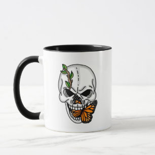 Skull och Monarch Butterfly Digital Art Mugg