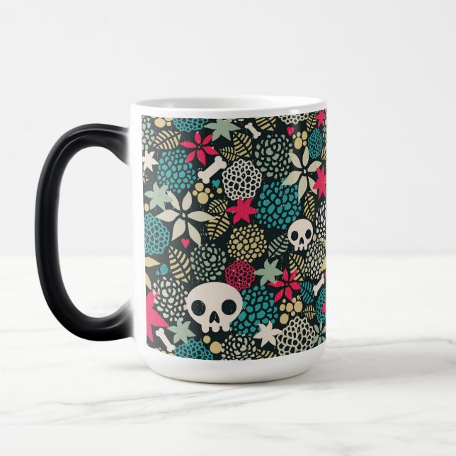 Skull på blommor magisk mugg (Vänster)
