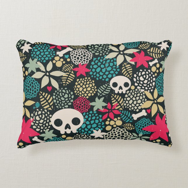 Skull på blommor prydnadskudde (Framsidan)