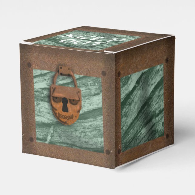 SKULL PIRAT TREASURE CHEST by Slipperywindow Presentaskar (Framsidan Sidan)
