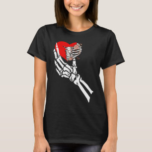 Skull Skeleton Hand Holding Red Heart Kärlek Valen T Shirt