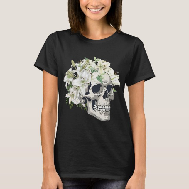 Skull with White Lilies  WOMEN'S T SHIRT (Framsida)