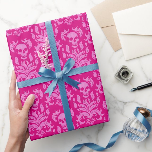 Skullflamskyddsmask i glitter-rosa på rosa presentpapper (Gifting)