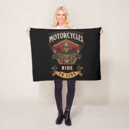 Skullfulla motorcyklar, körda fleecefilt