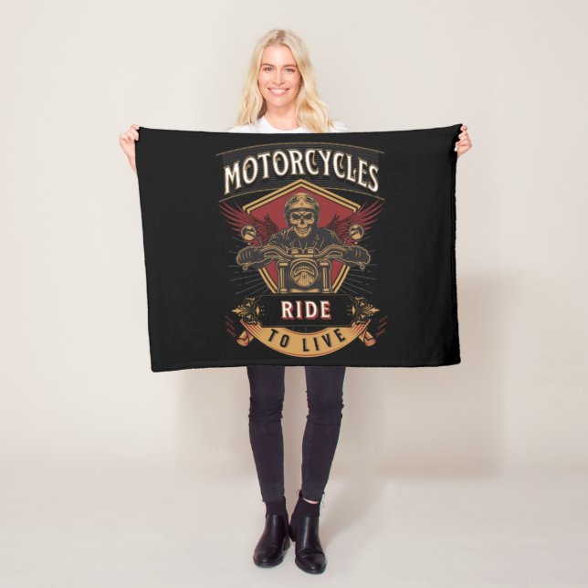 Skullfulla motorcyklar, körda fleecefilt (På plats)