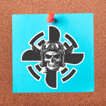 Skullpilot och flygplanspropeller, minimalistisk, 