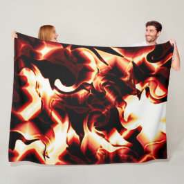 Skulpterad bål på mörkröd bakgrund fleecefilt