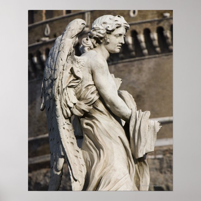 Skulptur av ängel med kläder och dice på Sant Poster (Framsidan)