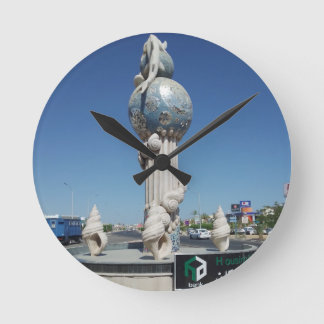 Skulptur till de marina invånarna rund klocka