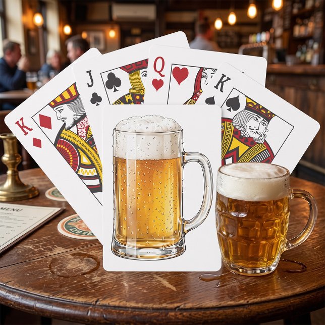 Skummande kall öl mugg dricker casinokort (Skapare uppladdad)