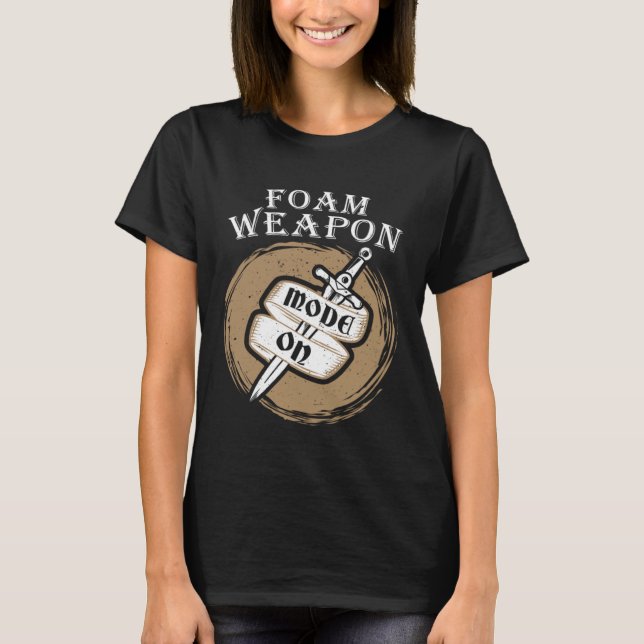 Skumvapenläge På Larp Rollspel T Shirt (Framsida)
