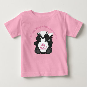 Skunk Baby Shower Rosa T Shirt
