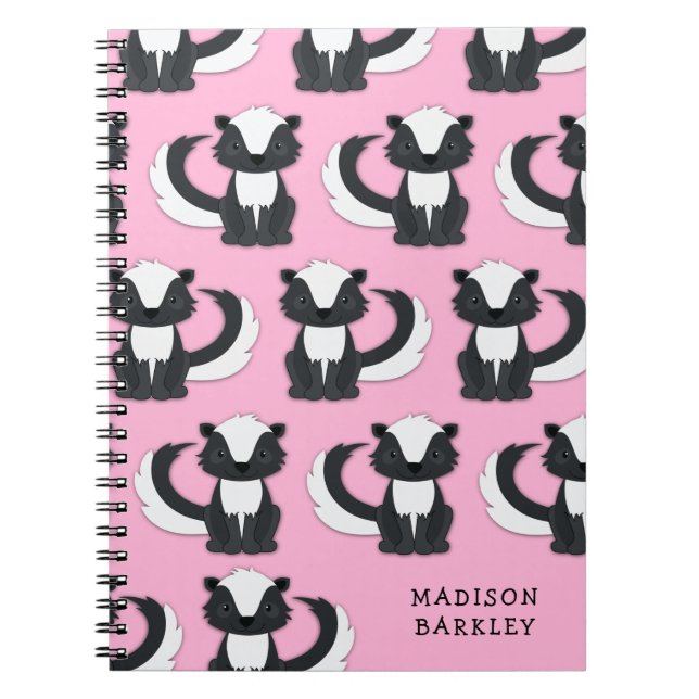 Skunk Barn Cute Woodland Animal Anteckningsbok (Framsidan)