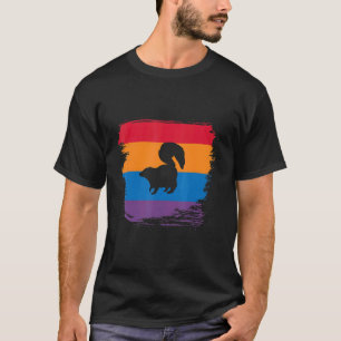 Skunk Shadow Silhouette med färgstark Flagga T Shirt
