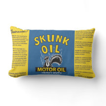 Skunk Vintage Oil Rengjord och Smutsig Kastkudde