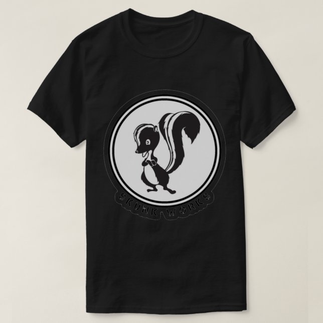 Skunk Works (3) T Shirt (Design framsida)