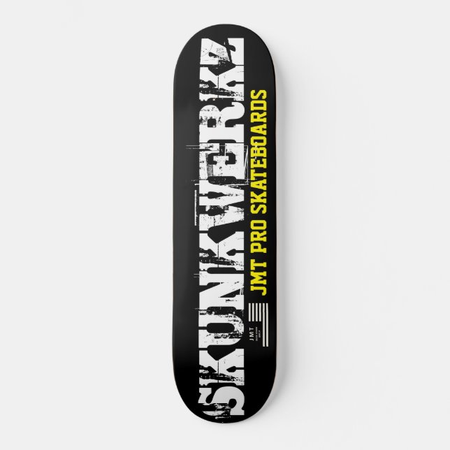 SKUNKWERKZ Skateboard (Framsida)